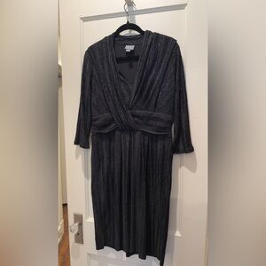 Rabbit Rabbit Rabbit Black Pleated V-Neck Long Sleeve Midi Dress